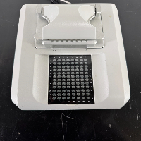 Thermo Scientific Nanodrop 8000 Spectrophotometer image 2